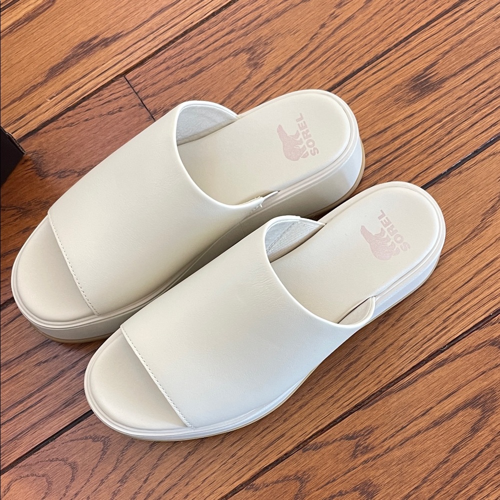 Sorel Women's Cream Mules